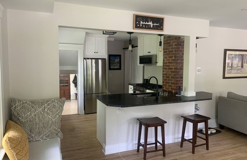 Chagrin Falls Casa | CHAGRIN FALLS rental - 5 min walk to town. 3 bedrooms & 1 bath.