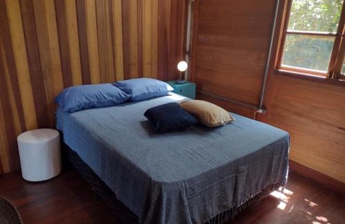 Ubatumirim Apartamento | Chalé aconchegante a 50m da Praia - Ubatumirim