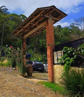 Santa Lidia Cabina | Chalé com Piscina e Natureza Primavera Rosa