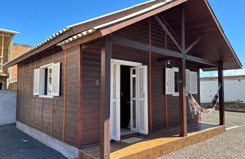 Passo de Torres Casa | Chalé de 1 quarto, com estacionamento, a 5 min da praia!