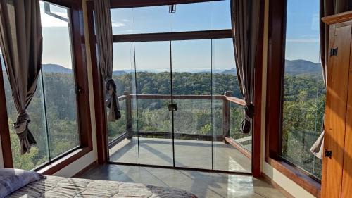 Lavras Novas Chalet De Esquí | Chalé Flor de Cerejeira!