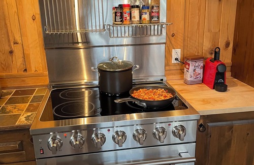 Baie-St-Paul Chalet De Esquí | Chalet à proximité du village de Baie St-Paul, dans un secteur paisible.