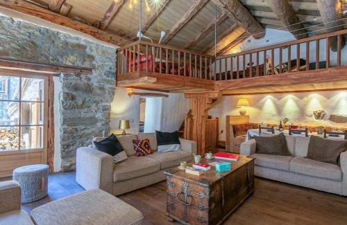 Val-d'Isere Chalet De Esquí | Chalet 17°C restauré, 4 ch, au cœur du vieux Val-d'Isère, grande cheminée, proche pistes, parking, WiFi - FR-1-694-358