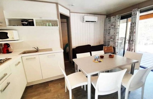 Saint-Auban Chalet De Esquí | Chalet 2 étoiles - Piscine - ccbaeib