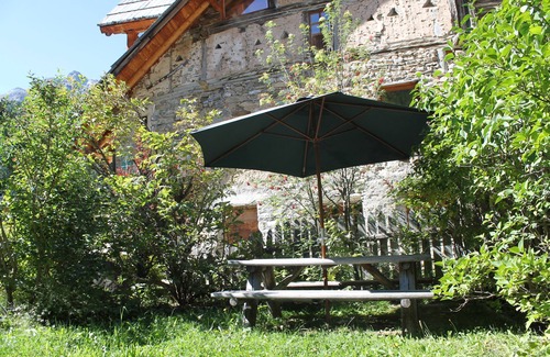 Cervieres Chalet De Esquí | Chalet de 200m2 del siglo 18 con sauna, chimenea y jacuzzi.