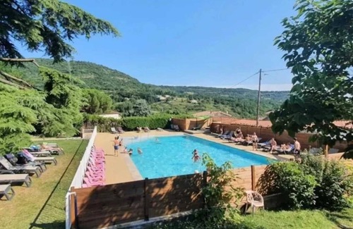 Darbres Chalet De Esquí | Chalet 3 étoiles - Piscine - eeigah