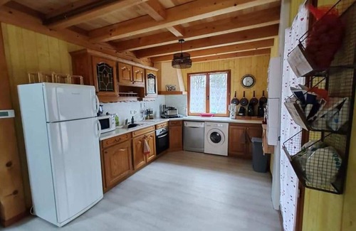 Boisset Chalet De Esquí | Chalet 30min D'aurillac, Piscine, Jacuzzi, 5 ch, 12 Couchages