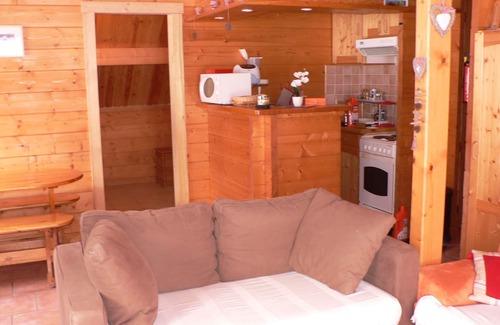 Tauves Chalet De Esquí | CHALET 70 m2 - 6 PERS - cerca de MONT DORE / SUPER BESSE - 1000 m2 de terreno cerrado