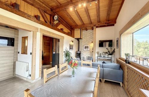 Combloux Chalet De Esquí | Chalet 8 couchages à Combloux, Hiver à la saison, Été à la semaine - FR-1-560-32
