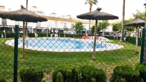 Islantilla Casa | Chalet Adosado con dos terrazas y piscina