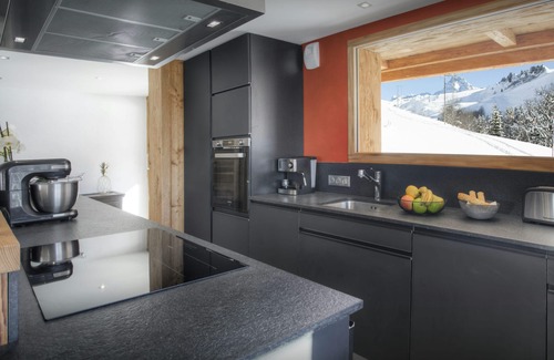 Le Grand-Bornand Chalet De Esquí | Chalet Argali - luxury ski-in ski-out base for 14 - OVO Network
