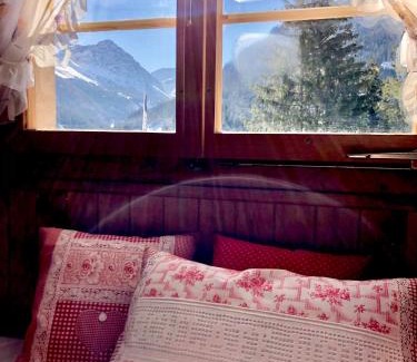 Litziruti Casa | Chalet Arosa - Zur Alleinnutzung für 6 Personen, urig und sonnig