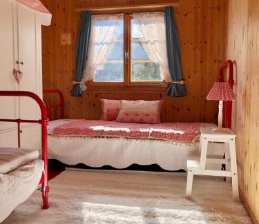 Litziruti Casa | Chalet Arosa - Zur Alleinnutzung für 6 Personen, urig und sonnig