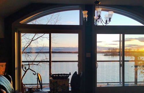 Pincourt Apartamento | Chalet At The Water's Edge Near Beach CITQ 300742