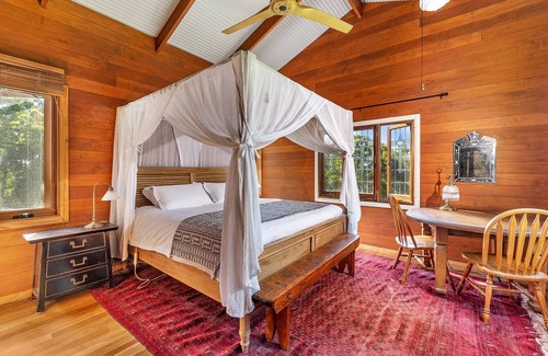 Beaumont Casa | CHALET BEAUMONT, Berry & Surrounds - 4pm Check Out on Sundays (except Peak season)!