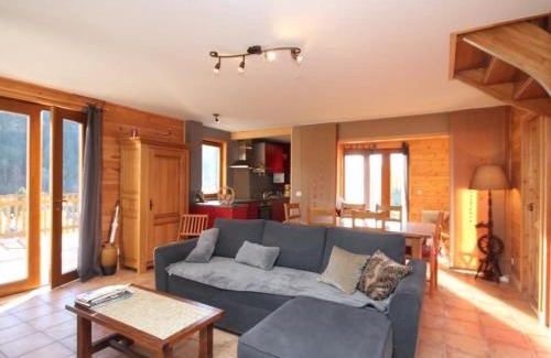 Mont-Dore Chalet De Esquí | Chalet confortable 3 étoiles avec terrasse au Mont-Dore - 6 pers., 2 chambres, WIFI - FR-1-608-10