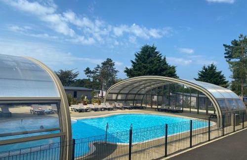 Jullouville Complejo | chalet de l'Edune 6 pers beau standing piscine couverte à 150m de la mer wifi inclus