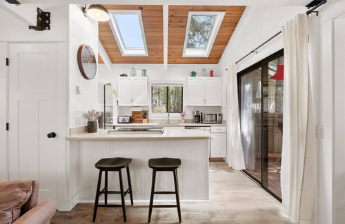 Sunriver Chalet De Esquí | Chalet Des Chutes, Steps to Village, Hot Tub, SHARC