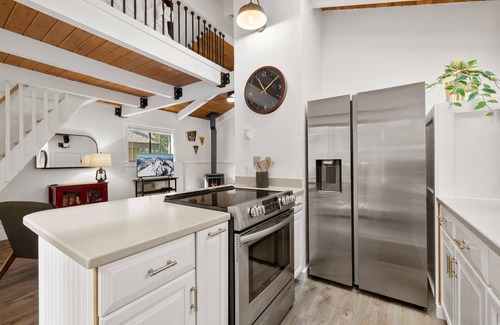 Sunriver Chalet De Esquí | Chalet Des Chutes, Steps to Village, Hot Tub, SHARC