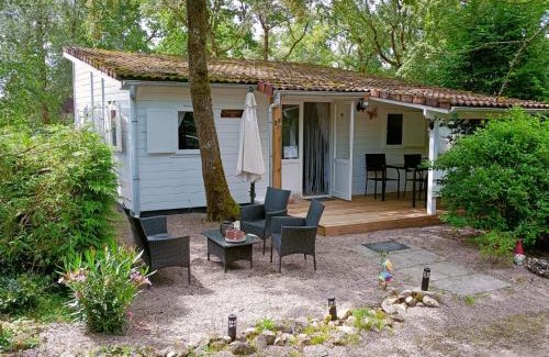 Champs-Romain Chalet De Esquí | Chalet-dordogne B10 camping Château Le Verdoyer - Champs Romain, Dordogne