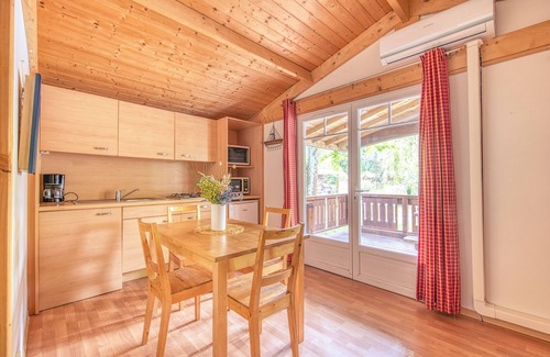 Ares Chalet De Esquí | Chalet 'Du Bassin D'Arcachon' con piscina compartida, Wi-Fi y aire acondicionado
