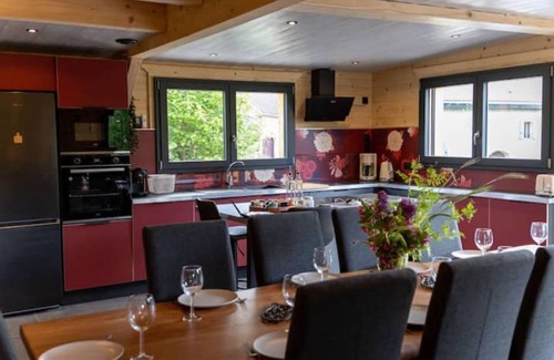Saint-Maurice-Crillat Chalet De Esquí | Chalet en Bois au Cœur du Jura