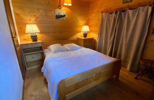 Areches Chalet De Esquí | Chalet en plein cœur de village, 9 personnes, 2 chambres, 1 mezzanine - CH18