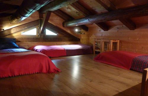 Areches Chalet De Esquí | Chalet en plein cœur de village, 9 personnes, 2 chambres, 1 mezzanine - CH18