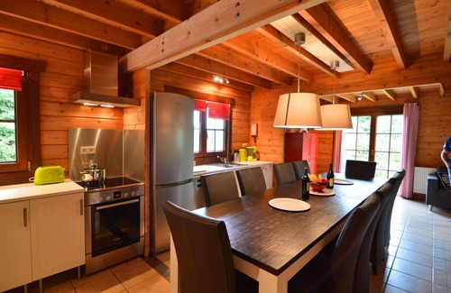 Walk Chalet De Esquí | Chalet en Ardenas con Sauna y Jardín