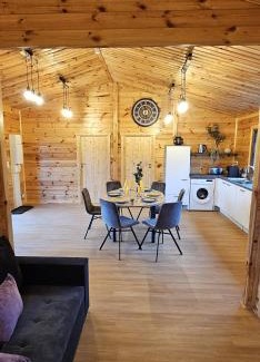 Fromelennes Chalet De Esquí | Chalet Istres des Ardennes