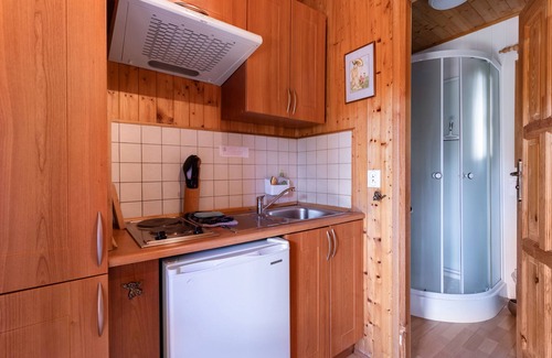 Rouffiac-des-Corbieres Chalet De Esquí | Chalet 'Japon' con vistas a la montaña, piscina compartida y terraza privada