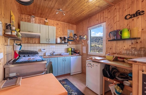 Rouffiac-des-Corbieres Chalet De Esquí | Chalet 'Japon' con vistas a la montaña, piscina compartida y terraza privada