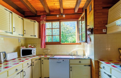 Chaparon Chalet De Esquí | Chalet "La Boissellerie" con vistas al lago, piscina privada y Wi-Fi