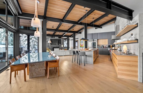 Whistler Creekside Casa | Patrimonio Peak Estate en Kadenwood. Ski in / ski out. Góndola privada. Conserje