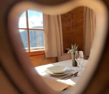 Ultimo Chalet De Esquí | Chalet Larchrast new opening