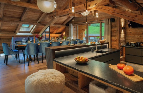 La Clusaz Chalet De Esquí | Chalet Lodge Rodzina - Mountain holidays for 14 with spa - OVO Network