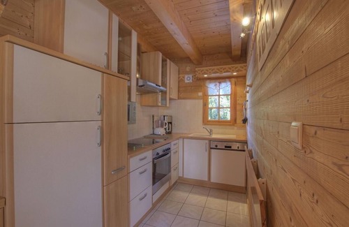Le Praz de Lys Chalet De Esquí | Chalet 'Makaau - Praz De Lys' con vistas a la montaña, terraza privada y Wi-Fi