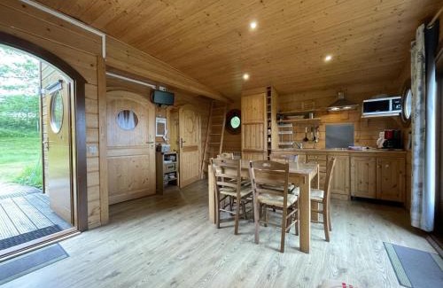 Radon Casa | Chalet nature à Écouves avec animaux acceptés et Wi-Fi - FR-1-497-184