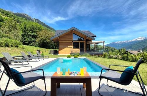 Aime Chalet De Esquí | Chalet neuf, Jacuzzi, piscine privée mai-sept, pétanque, proche Paradiski