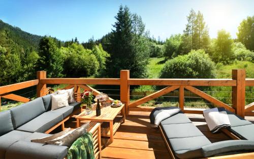 Huty Cabina | Chalet Oasis - Luxury 5-Bedroom Chalet with Panoramic Views