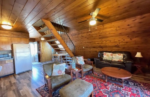 Stevensville Casa | Chalet on the Lake 75 w/ Beach Access, Pools, Sport Courts, Fishing Pond & more!