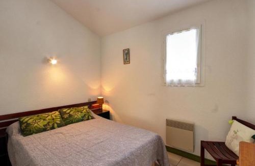 Usson-en-Forez Casa | Chalet paisible avec cheminée à Usson-en-Forez - FR-1-496-164