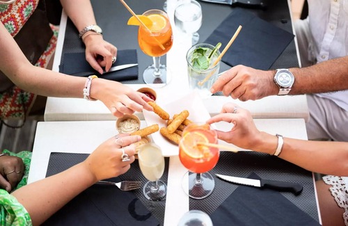 Brissac-Quince Chalet De Esquí | Premium Maine Chalet 2 Schlafzimmer - TV - Geschirrspüler - NEU 2025, PONTON PRIVE! 6 Personen