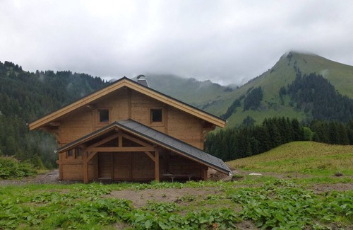 Le Praz de Lys Chalet De Esquí | Chalet sleeps 8 Unobstructed view of the mountains Ski slopes Terrace