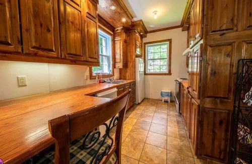 Chertsey Chalet De Esquí | Chalet sur le Bord du Lac Brûlé - SPA-BILLARD- Kayaks