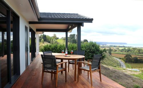 Napier Villa | Chalet Swen Song