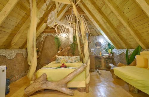 Las Galeras Cama Y Desayuno | CHALET TROPICAL Hotel & Restaurant-Pizzeria