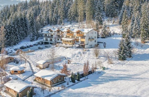 Oberndorf bei Kitzbuhel Casa | Chalet Villa Rosa im Gartenhotel Rosenhof bei Kitzbühel