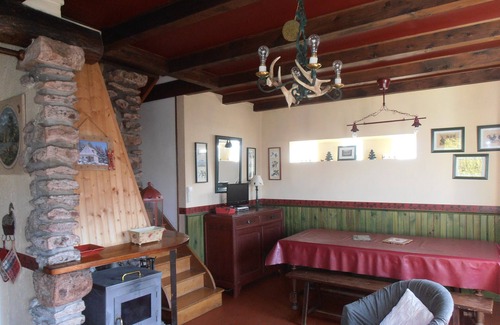 Saint-Jacques-des-Blats Casa | Chalet Con Vista Panorámica Sobre Le Plomb Du Cantal
