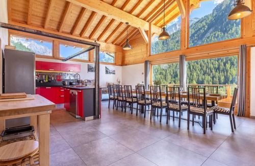 Nancroit Chalet De Esquí | Chalet, wifi, vista valle, sauna, balcón, chimenea o estufa a leña, parking, tv, local para esquís